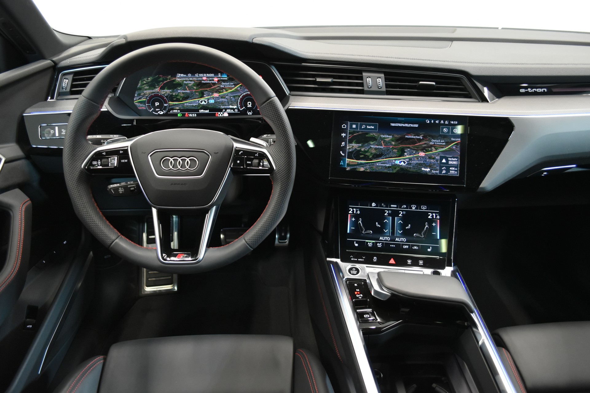 AUDI Q8 55 e-tron S-Line Black Edition quattro-image-4