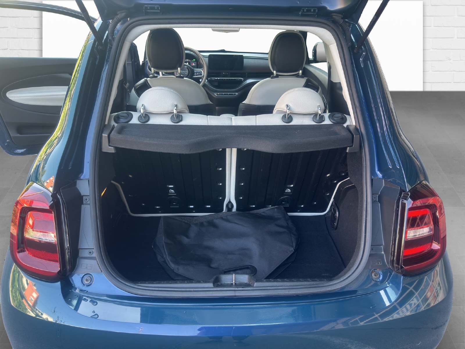 FIAT 500La Prima-image-10