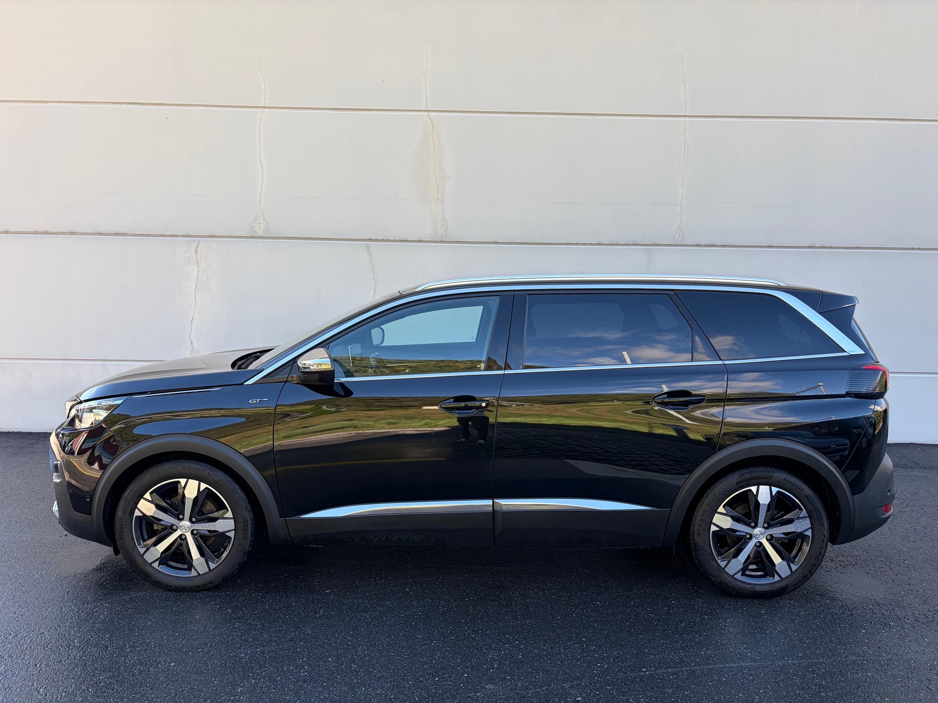 PEUGEOT 5008 2.0 BlueHDi 180 GT-image-3