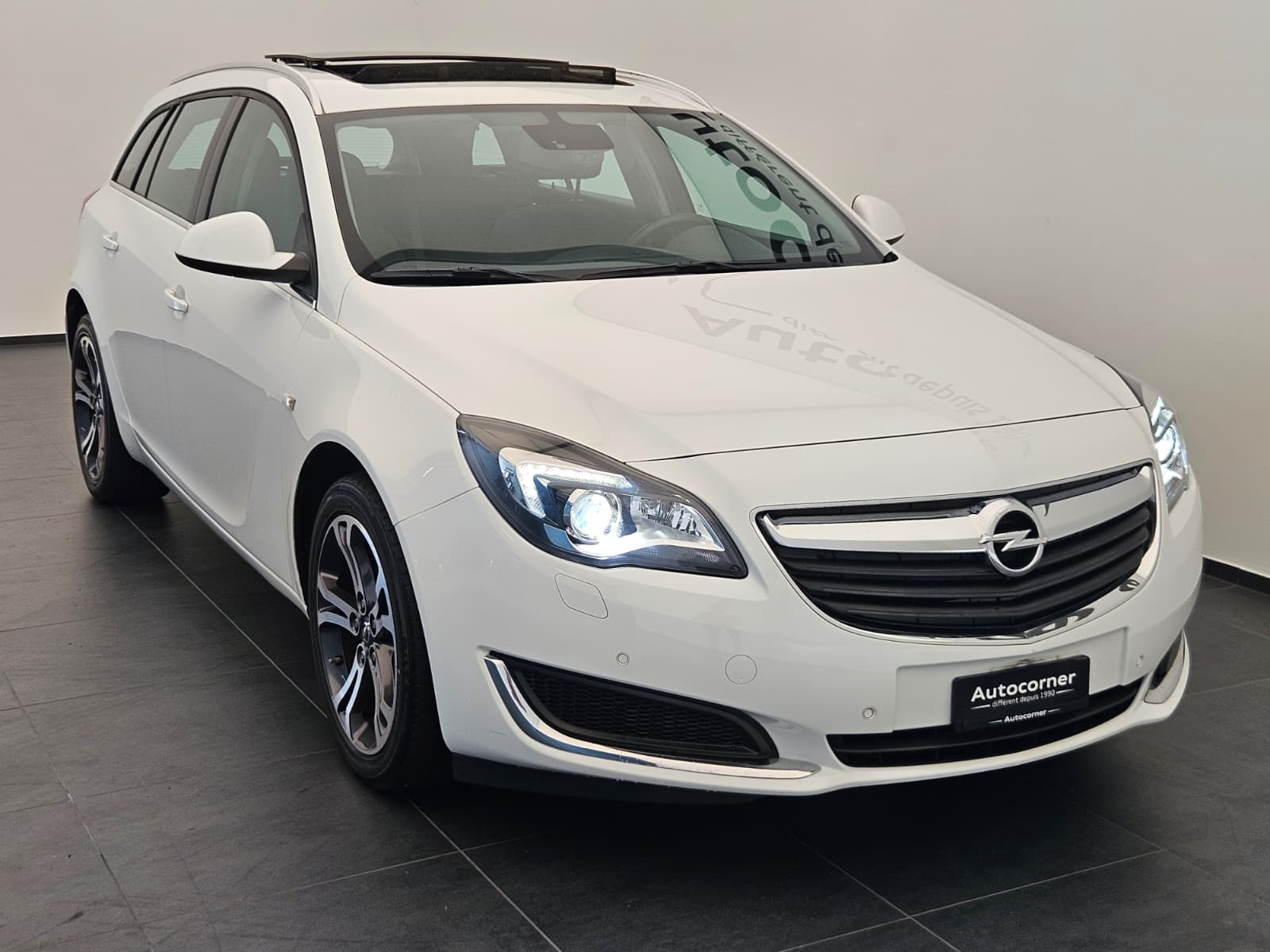 OPEL Insignia Sports Tourer 2.0 Turbo Edition 4WD-image-4