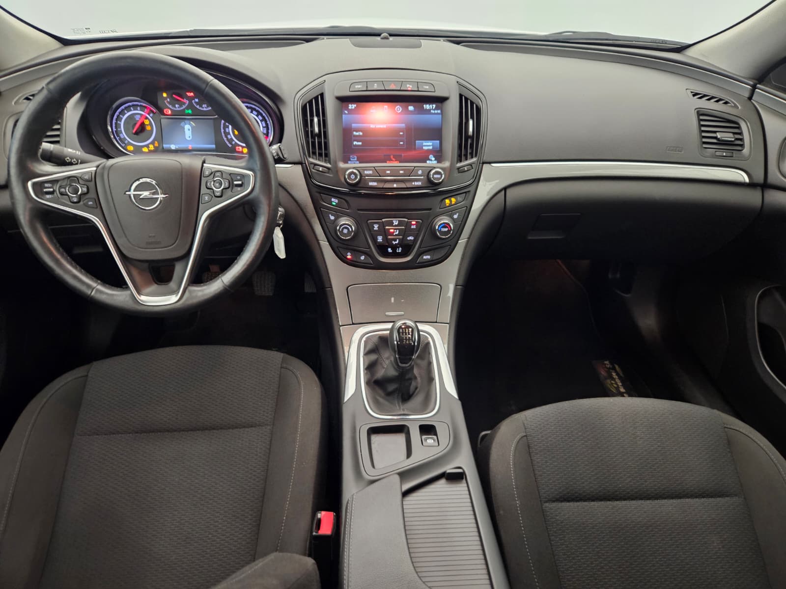 OPEL Insignia Sports Tourer 2.0 Turbo Edition 4WD-image-9