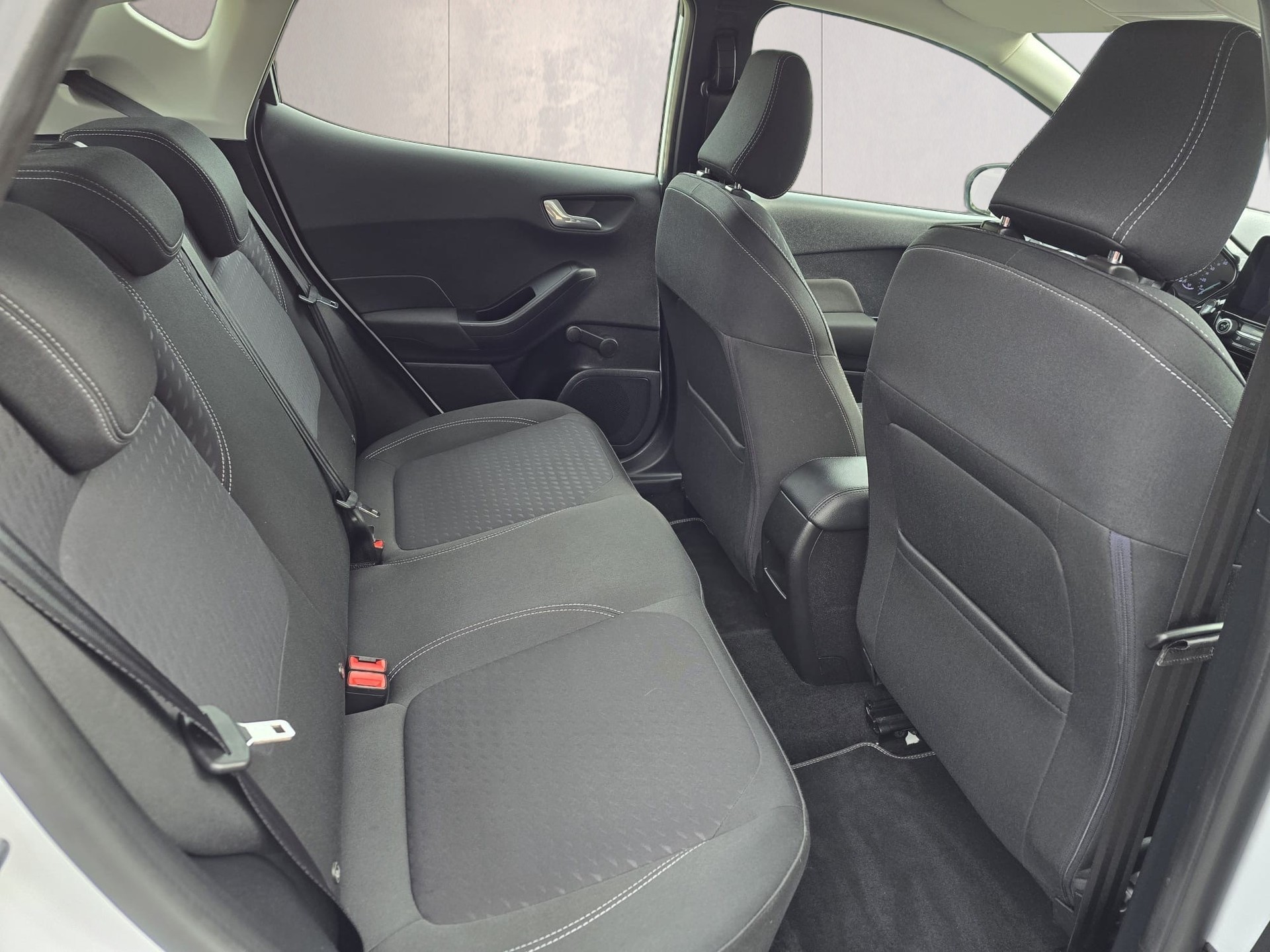 FORD Fiesta 1.0 SCTi Titanium-image-17
