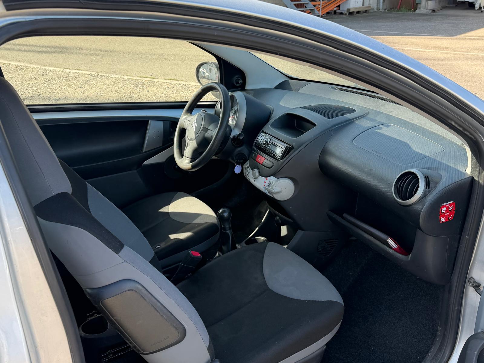 CITROEN C1 1.0i-image-6