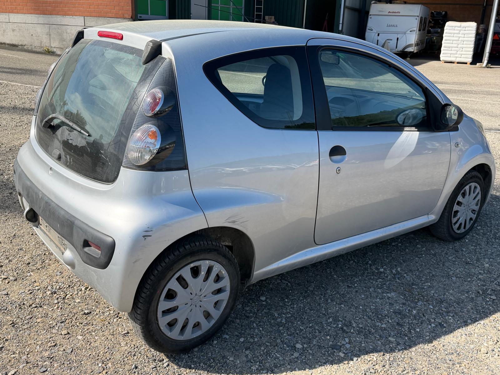 CITROEN C1 1.0i-image-11