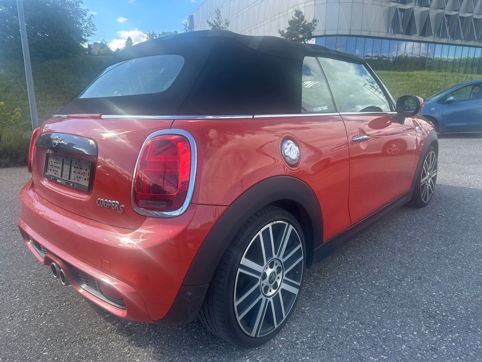 MINI Cooper S Brighton Cabriolet DKG-image-3
