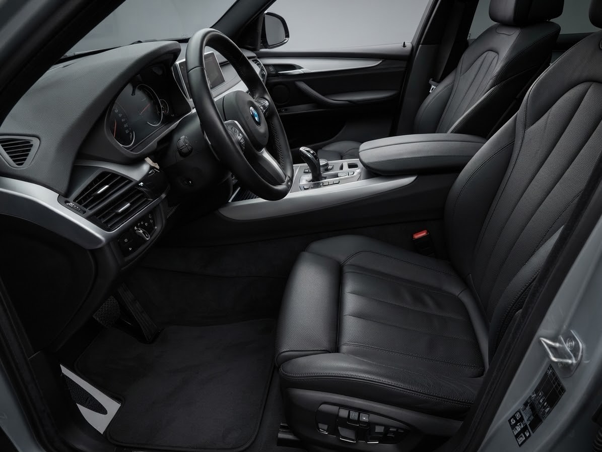 BMW X5 xDrive M50d Steptronic-image-8