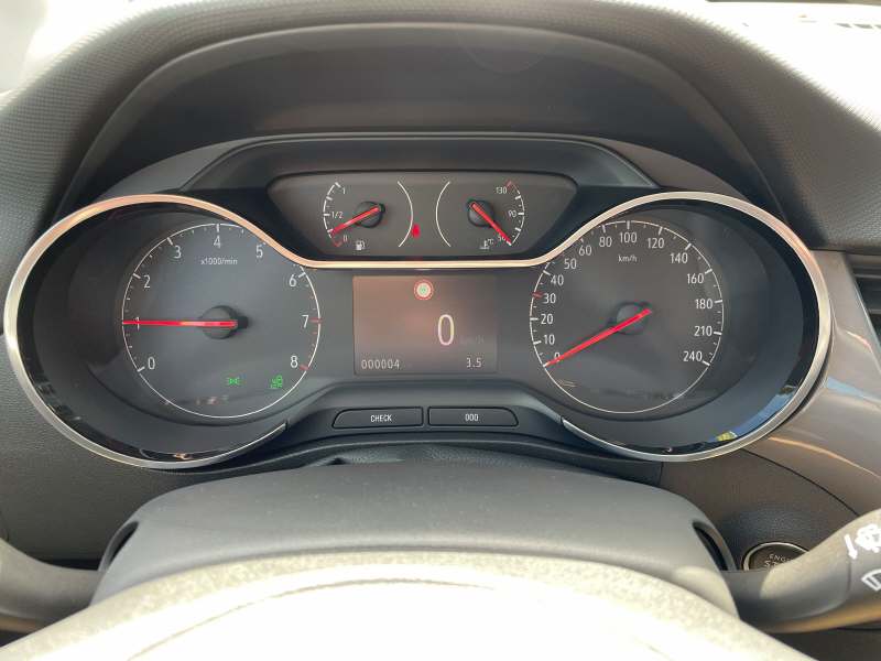 OPEL Crossland 1.2 T Ultimate-image-8