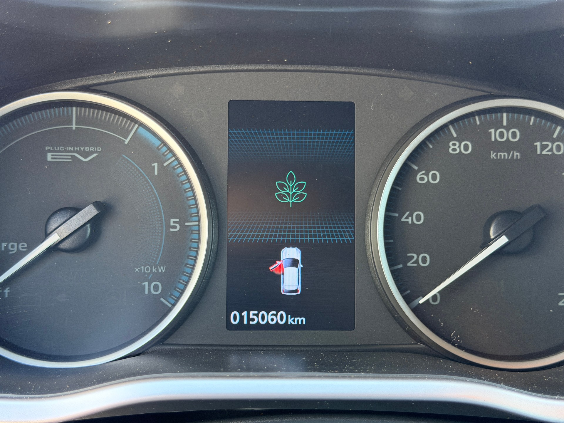 MITSUBISHI Eclipse Cross 2.4 PHEV Ralliart 4WD-image-11