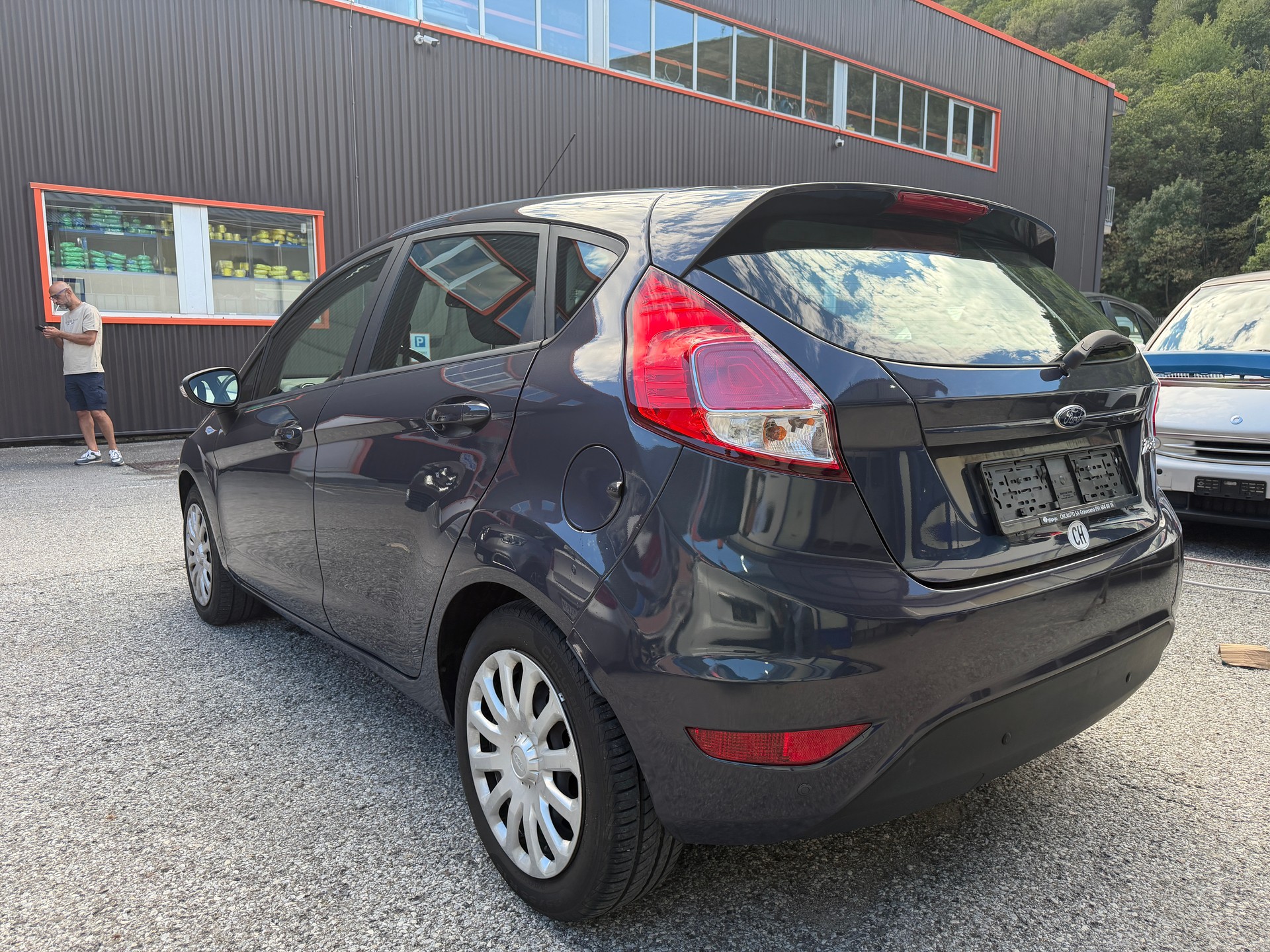 FORD Fiesta 1.5 TDCi Ambiente-image-2