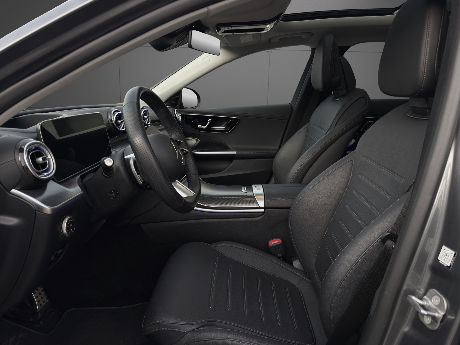 MERCEDES-BENZ C 300e 4 Matic EQ Hybrid AMG Line-image-5