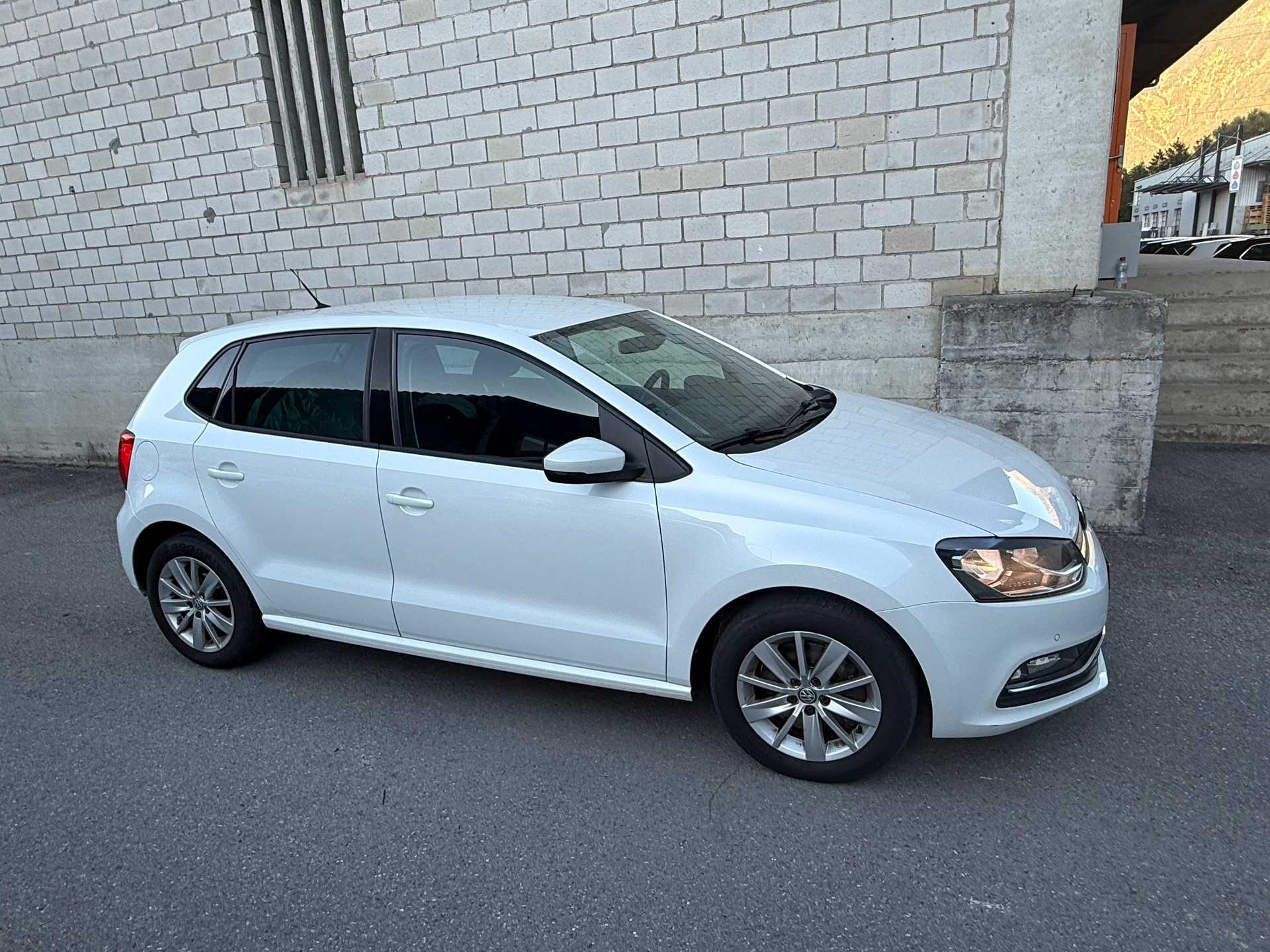 VW Polo 1.2 TSI BMT Comfortline-image-1
