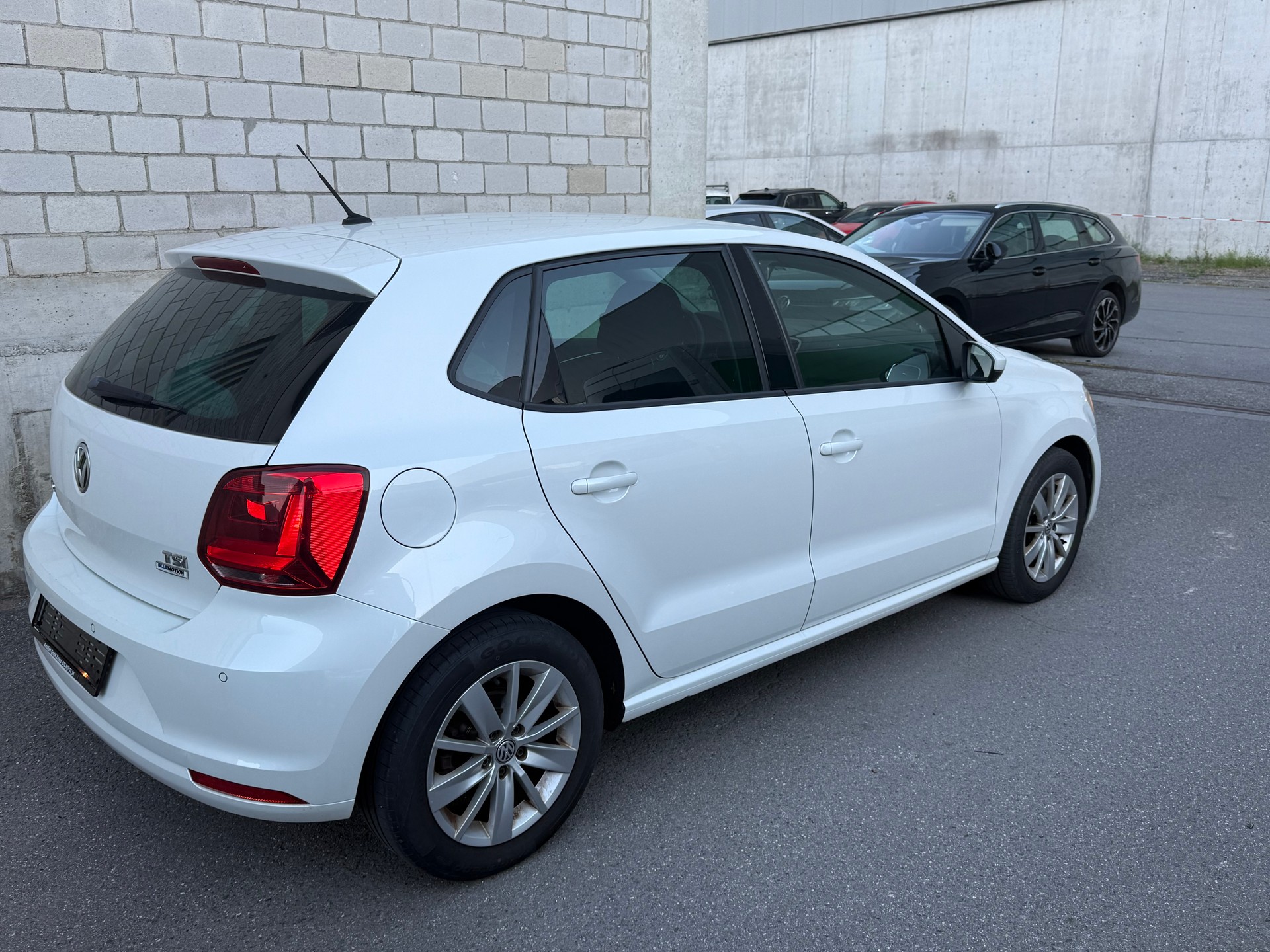 VW Polo 1.2 TSI BMT Comfortline-image-2