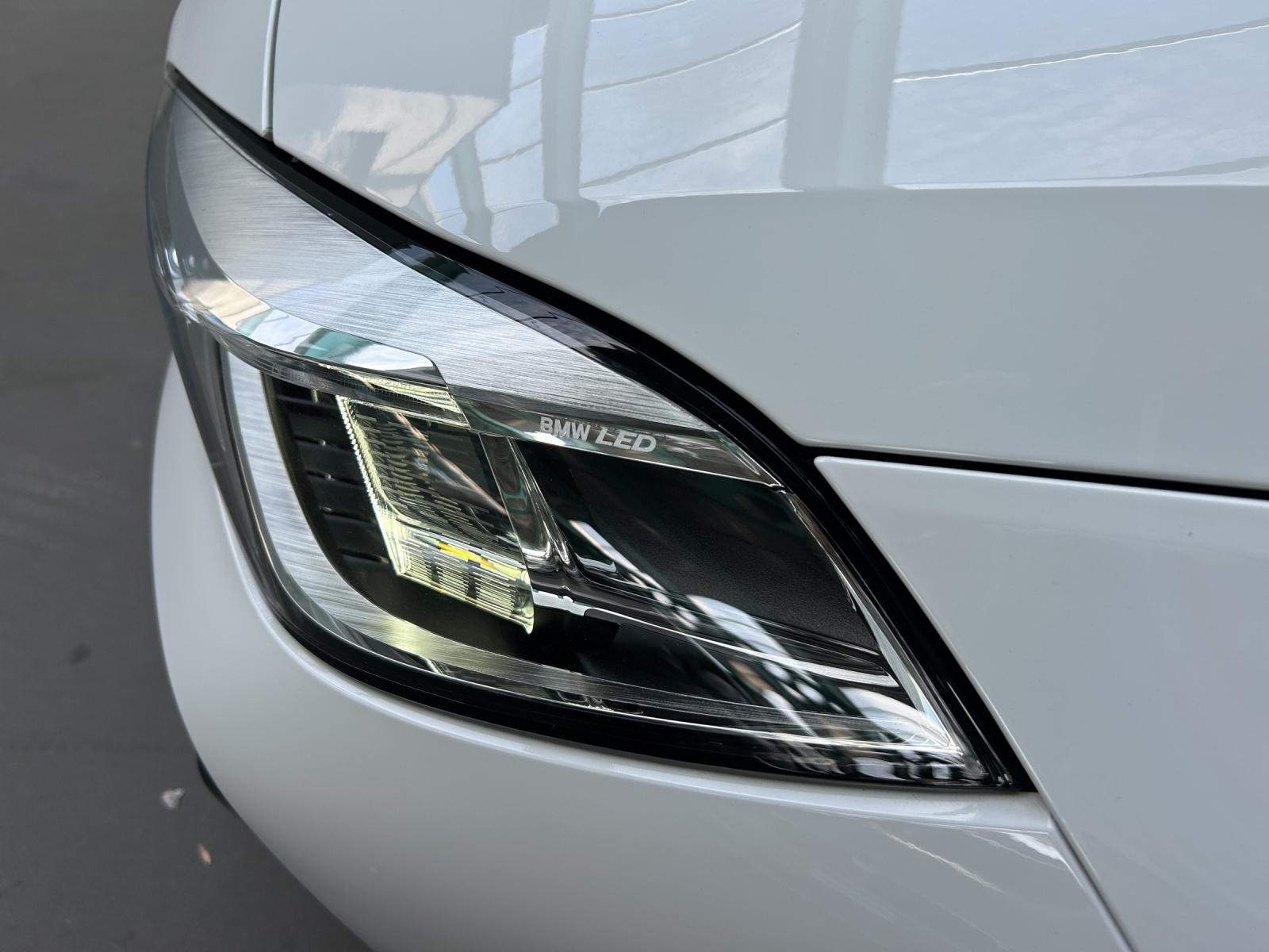 BMW 120i-image-28