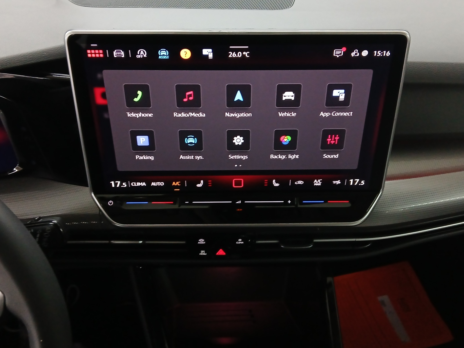 VW Golf 1.5 TSI PHEV Style-image-10