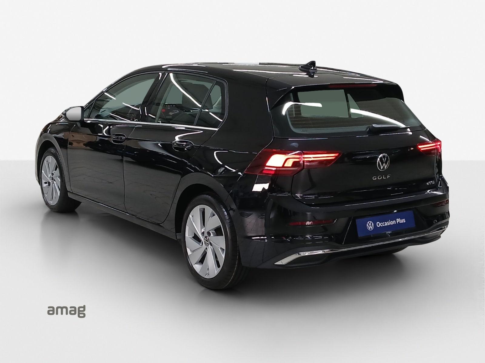 VW Golf 1.5 TSI PHEV Style-image-2