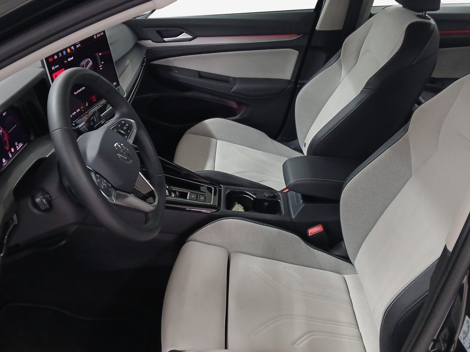 VW Golf 1.5 TSI PHEV Style-image-7