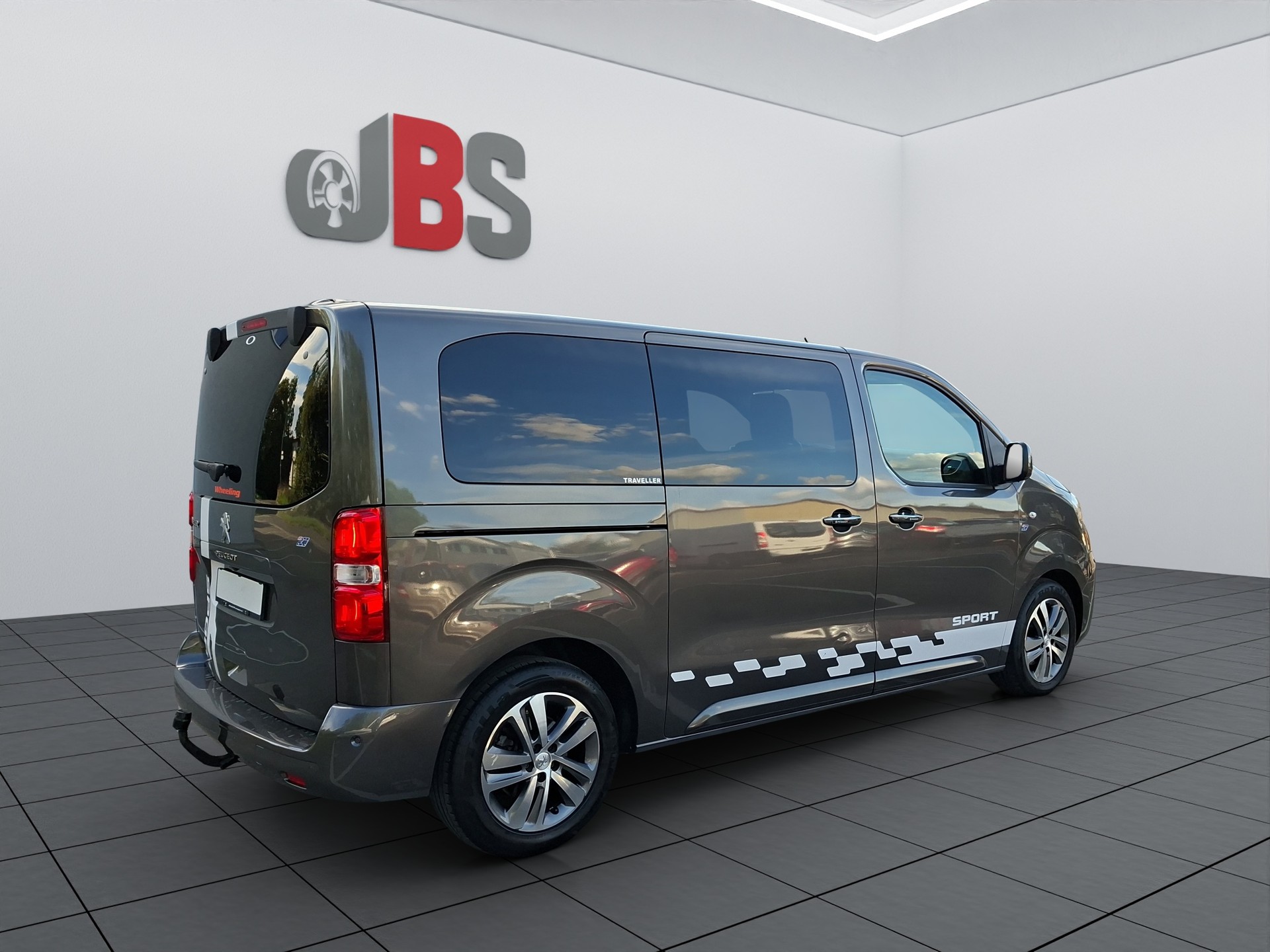 PEUGEOT Traveller 2.0 BlueHDi Business VIP Standard EAT-image-4