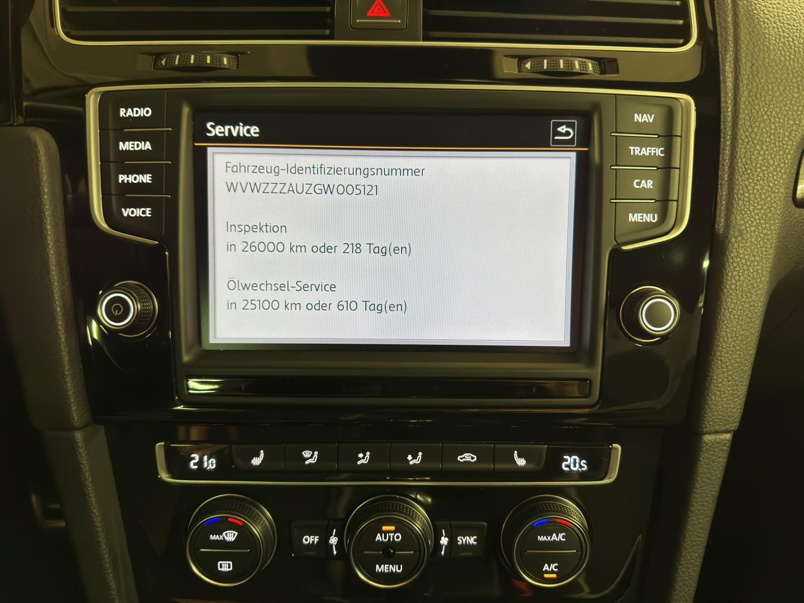 VW Golf VII 2.0 TSI R DSG 4motion-image-10