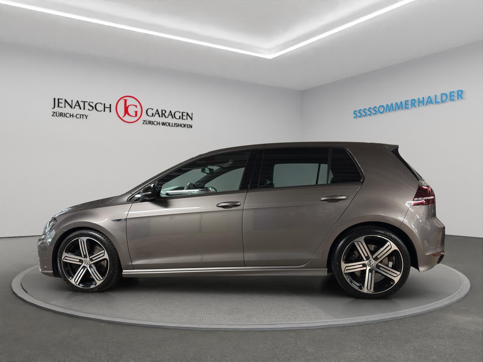 VW Golf VII 2.0 TSI R DSG 4motion-image-1