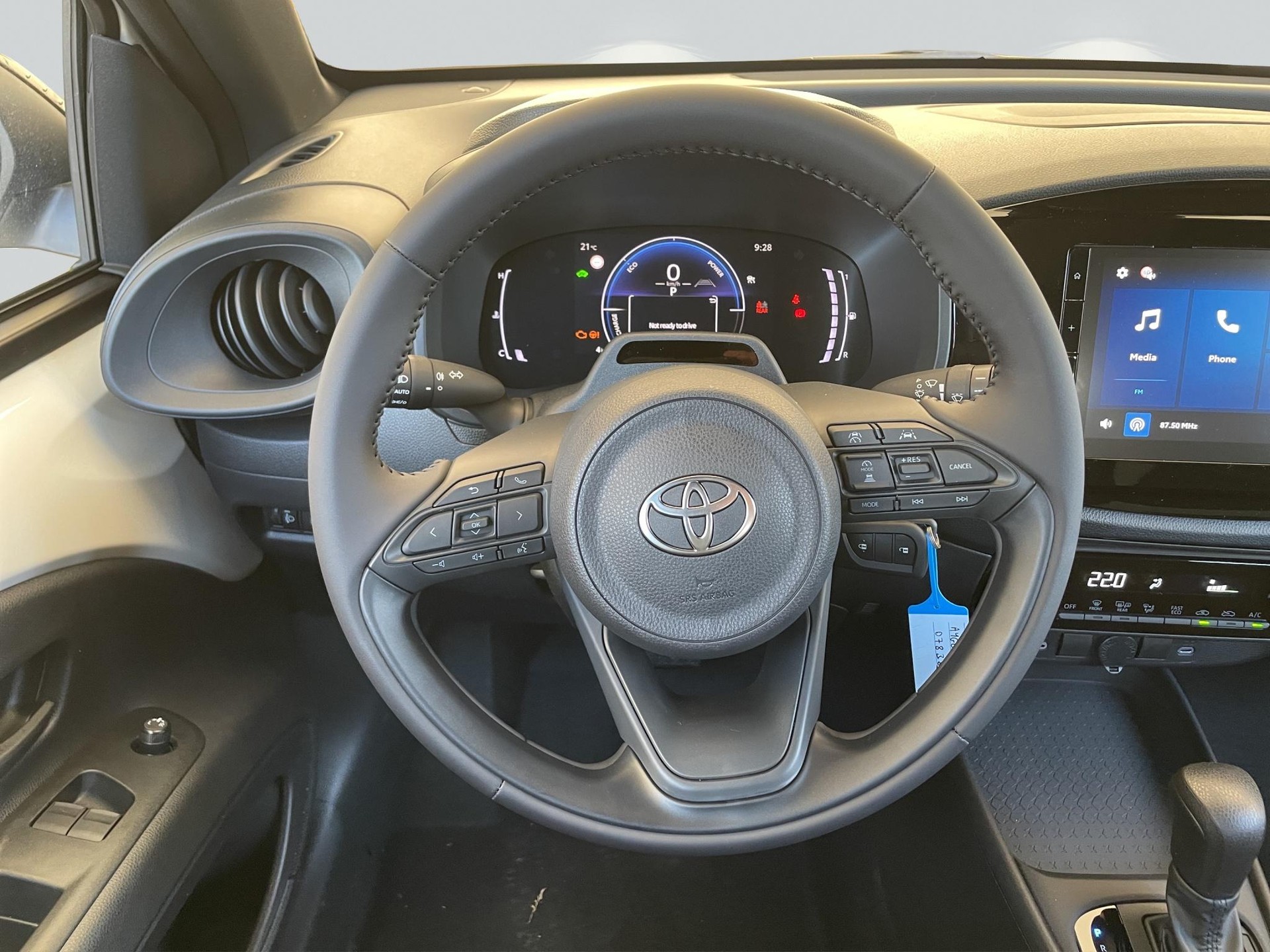 TOYOTA Aygo X 1.5 VVT-i HSD Comfort-image-10