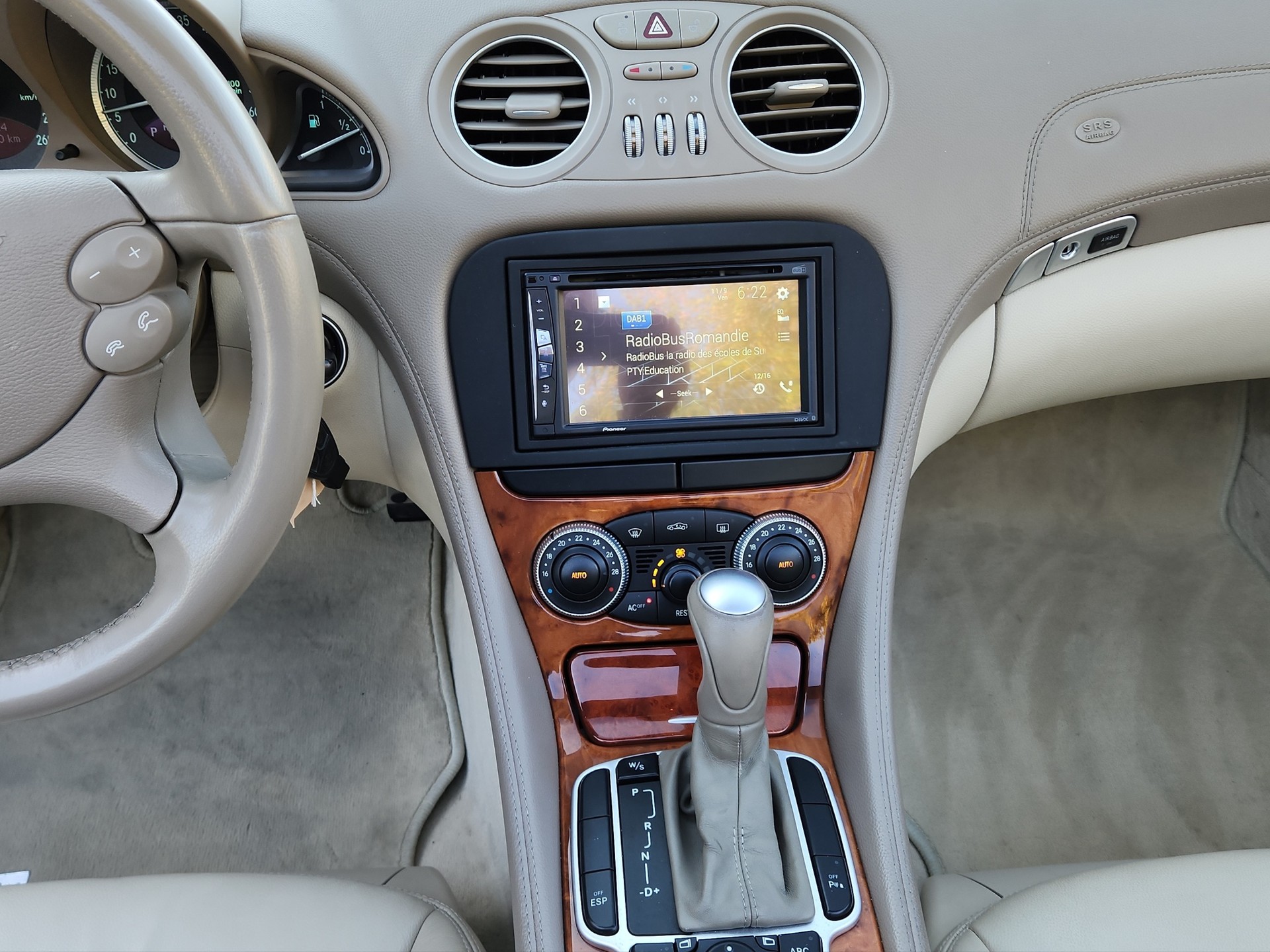 MERCEDES-BENZ SL 500 Automatic-image-13