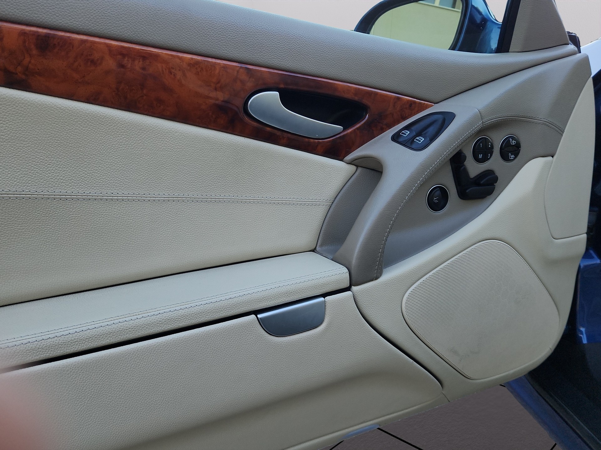 MERCEDES-BENZ SL 500 Automatic-image-15