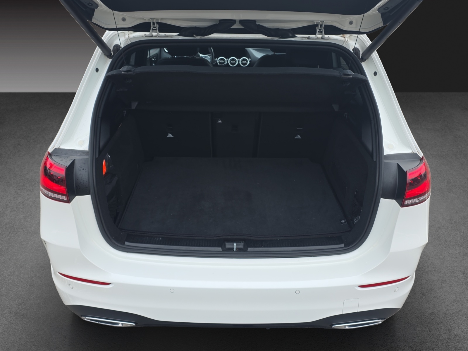 MERCEDES-BENZ B 220 4Matic AMG Line 7G-DCT-image-6