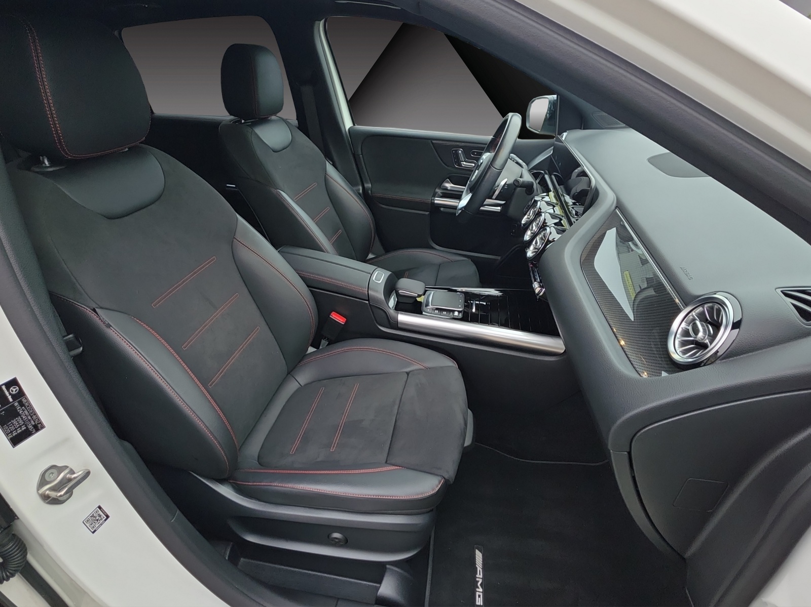 MERCEDES-BENZ B 220 4Matic AMG Line 7G-DCT-image-15