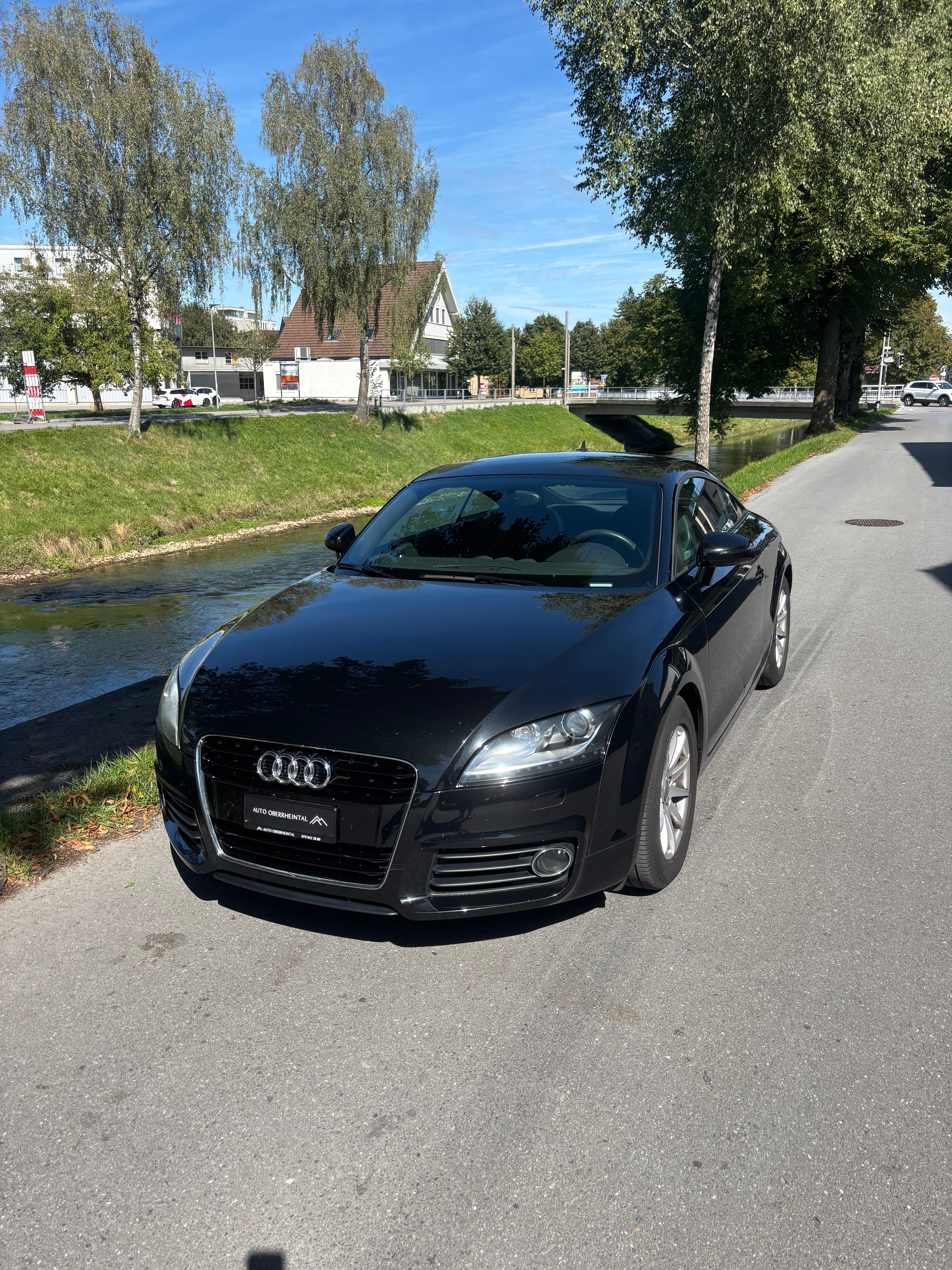 Car photo