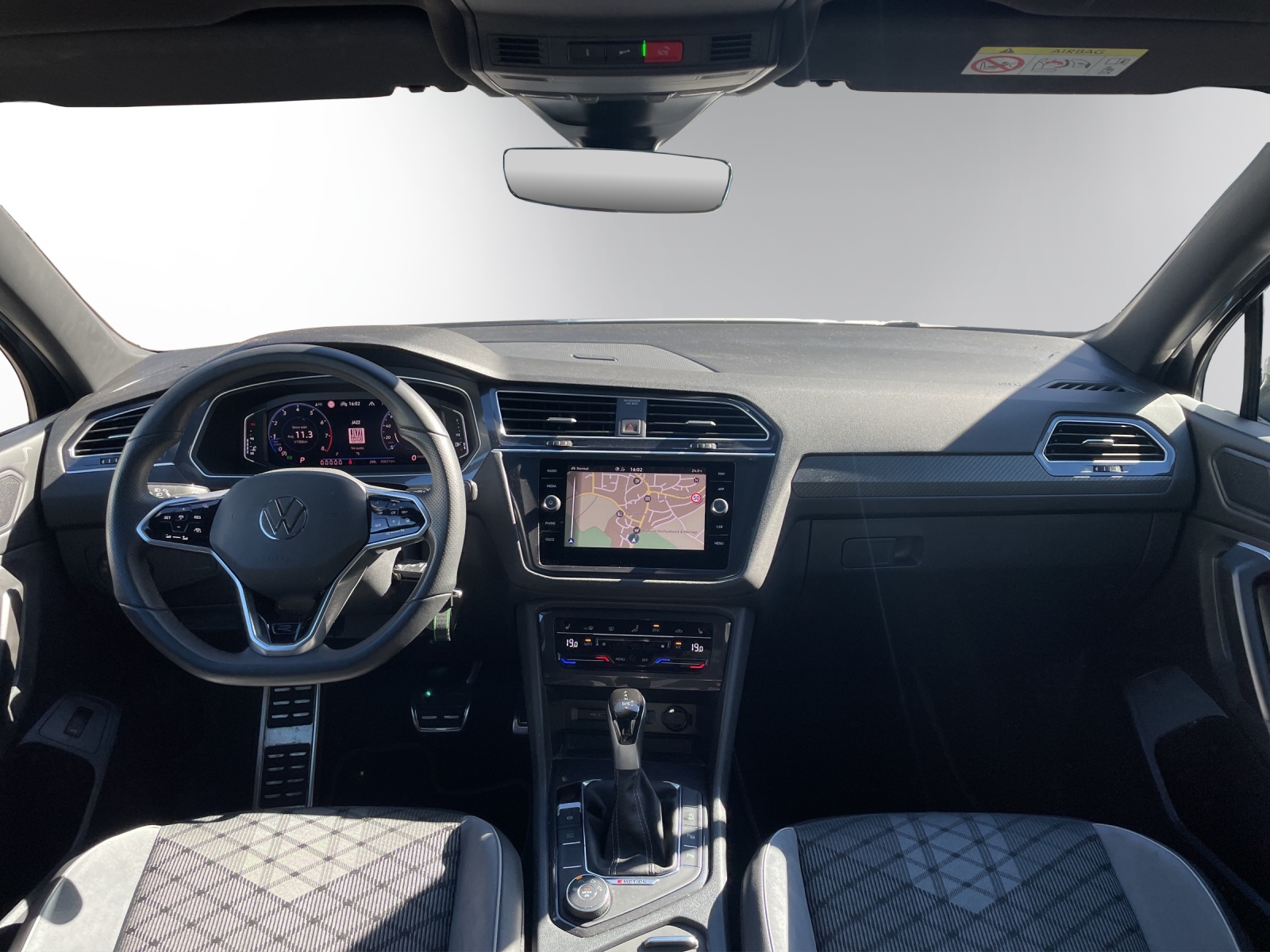 VW TIGUAN ALLSPACE 2.0 TSI R-LINE 4MOTION DSG – SPORTLICHER ALLROUNDER MIT 4MOTION | R-LINE-AUSFÜHRUNG |7 PLÄTZER-image-14