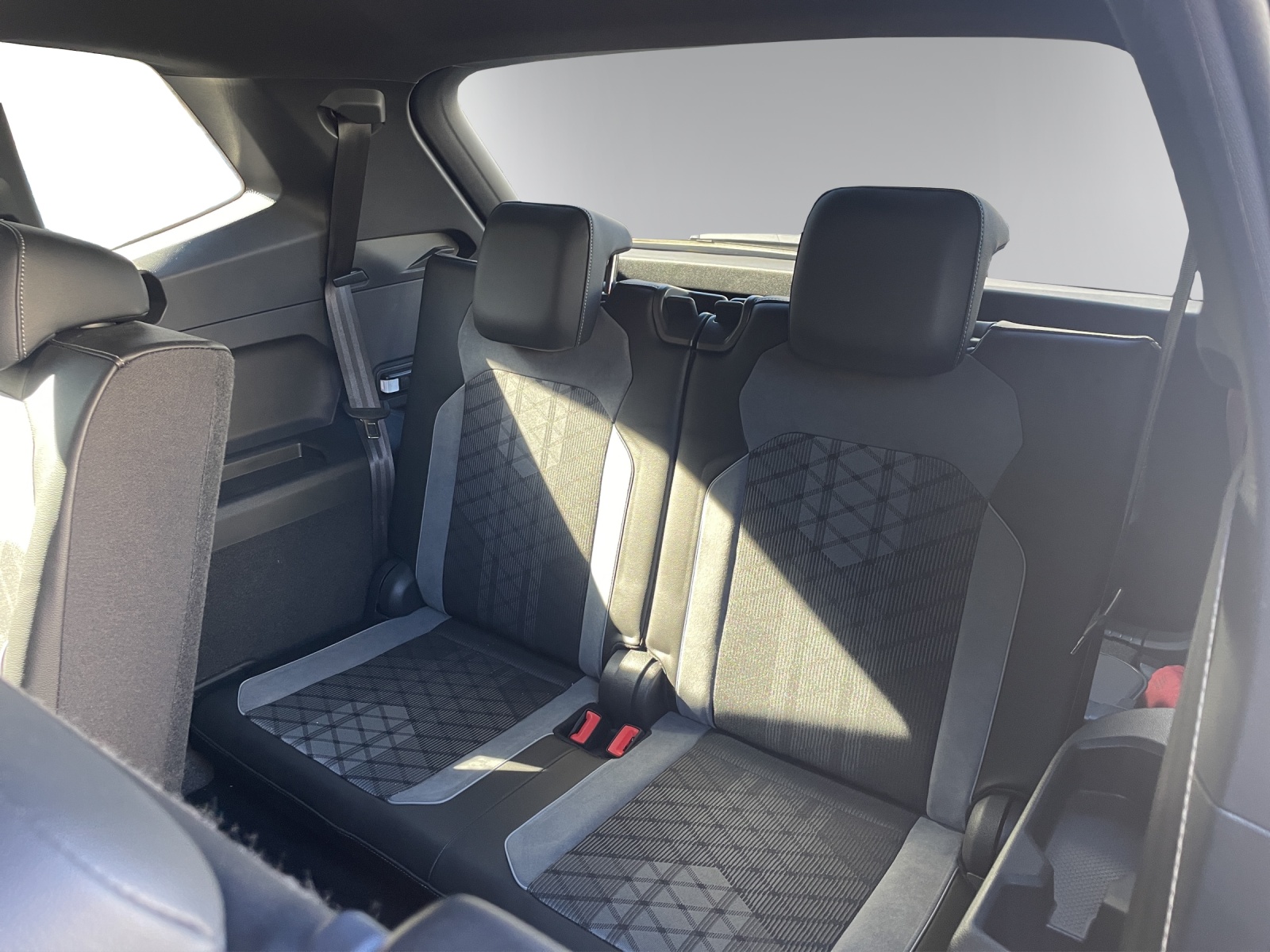 VW TIGUAN ALLSPACE 2.0 TSI R-LINE 4MOTION DSG – SPORTLICHER ALLROUNDER MIT 4MOTION | R-LINE-AUSFÜHRUNG |7 PLÄTZER-image-11