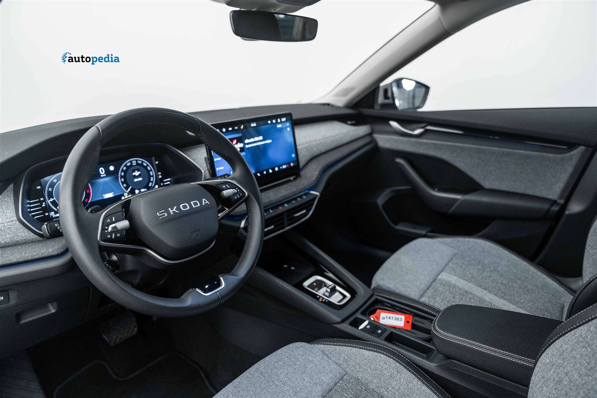SKODA Octavia Combi 2.0 TDI DSG Selection-image-8
