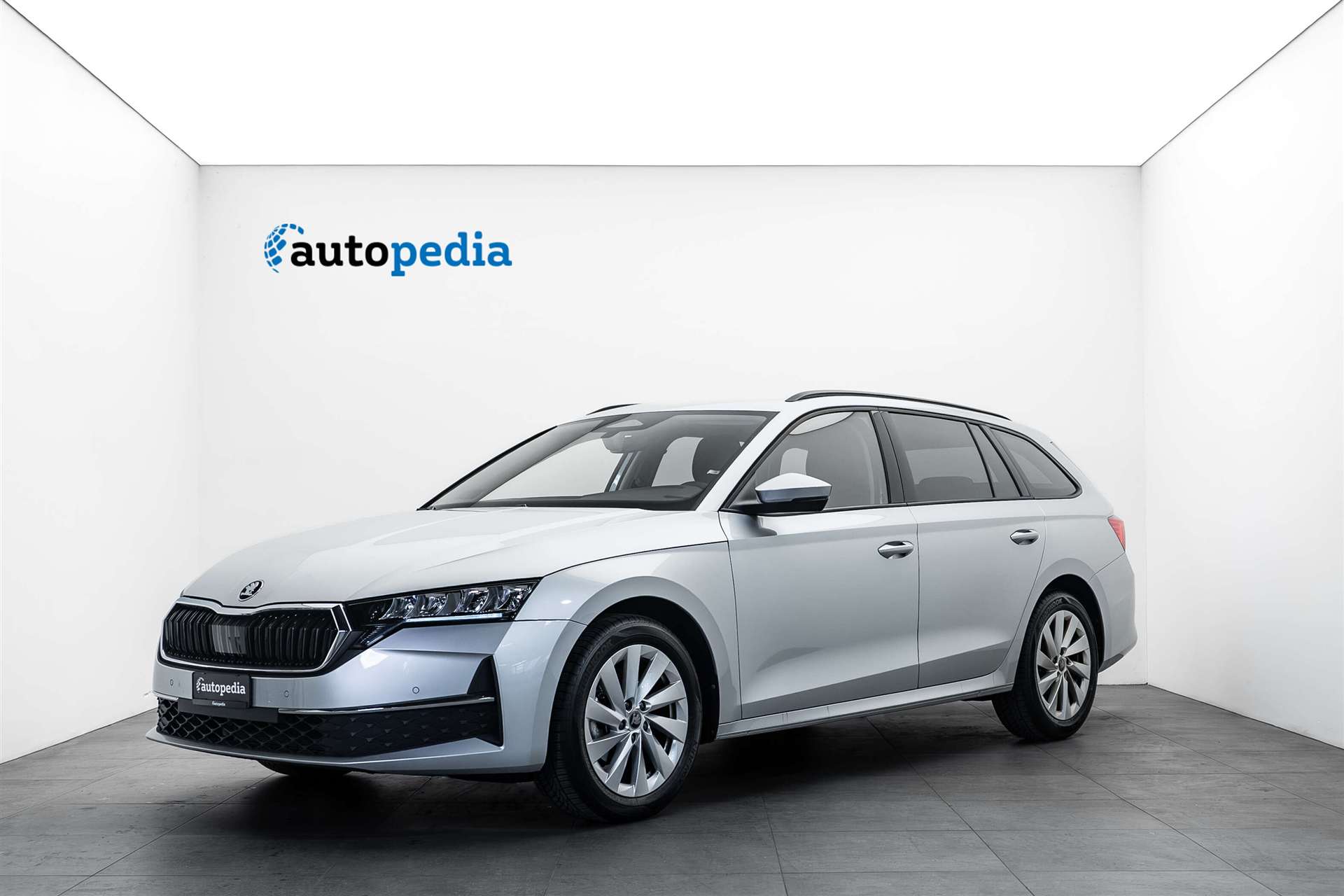 SKODA Octavia Combi 2.0 TDI DSG Selection-image-0
