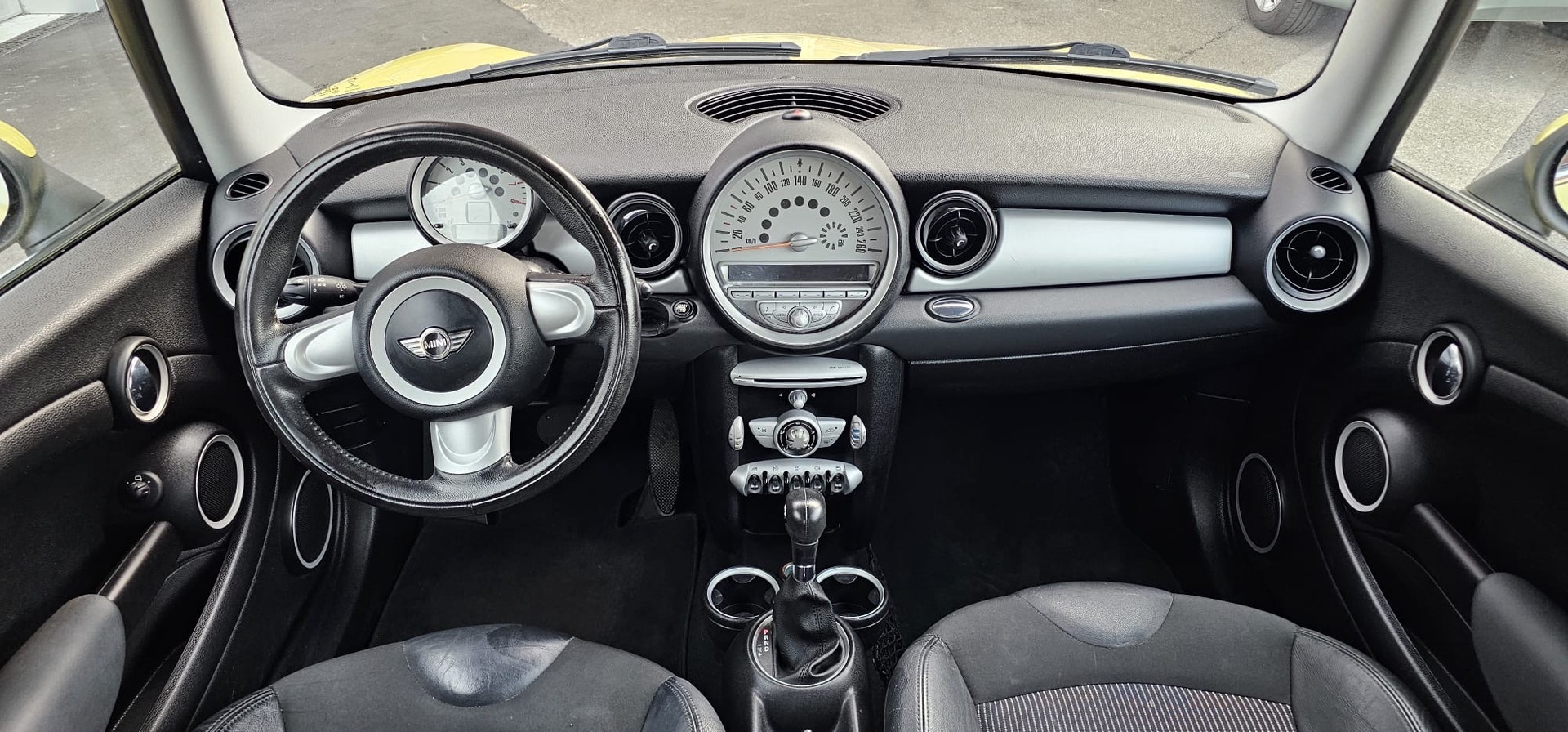 MINI Cooper Steptronic-image-11