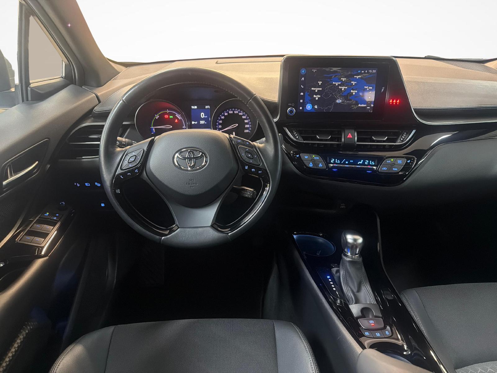 TOYOTA C-HR 1.8 VVTi HSD Trend-image-14