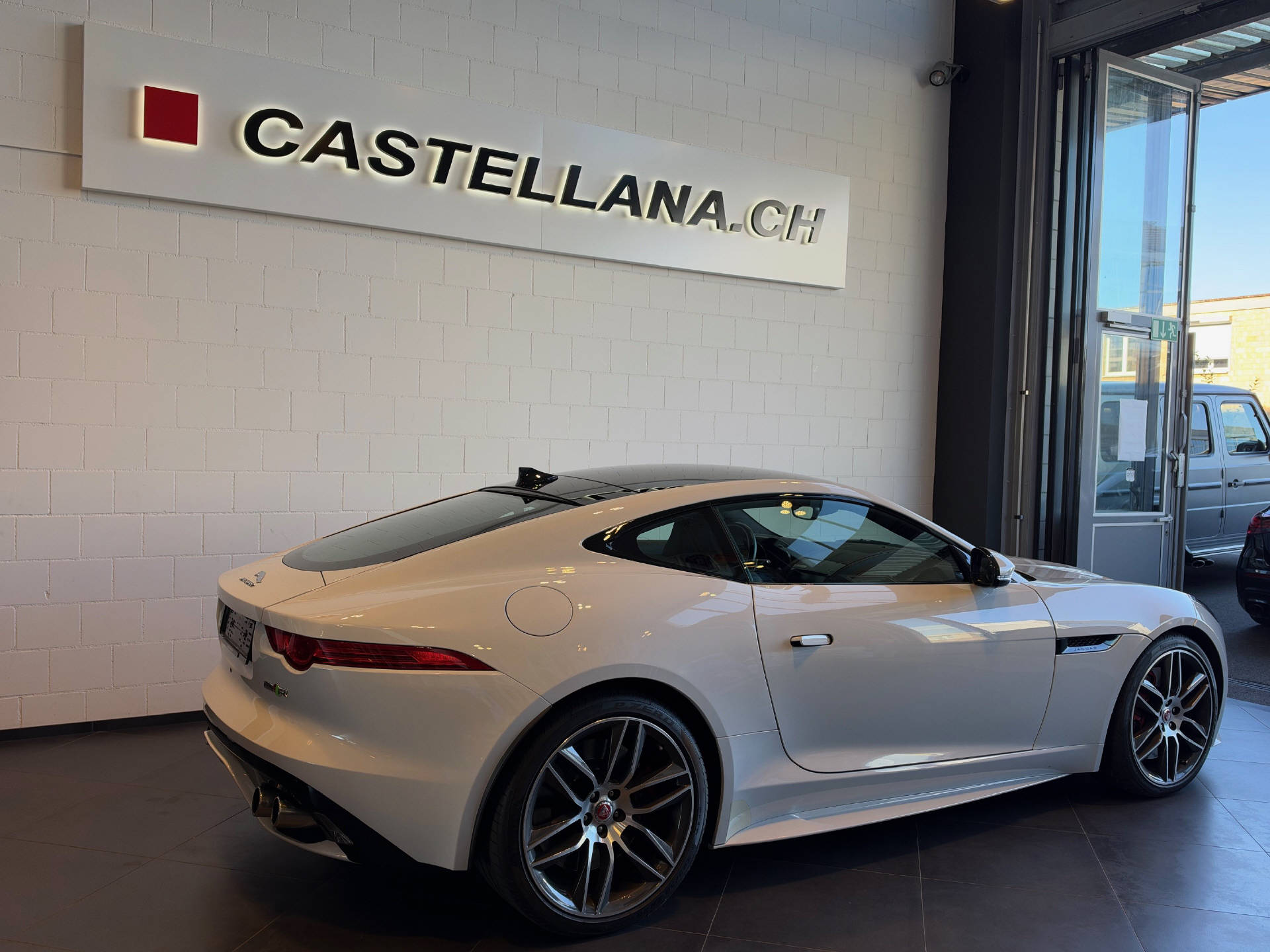 JAGUAR F-Type Coupé 5.0 V8 R AWD-showroom-element-2