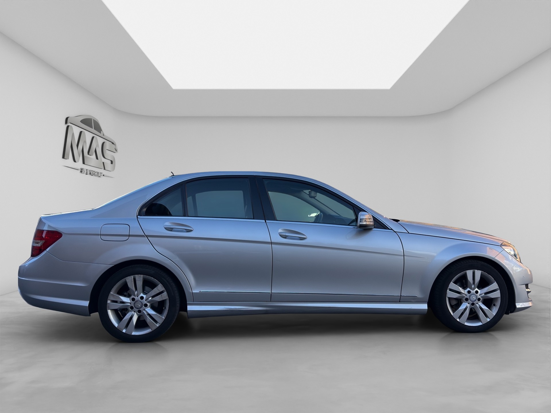 MERCEDES-BENZ C 180 7G-Tronic-image-6