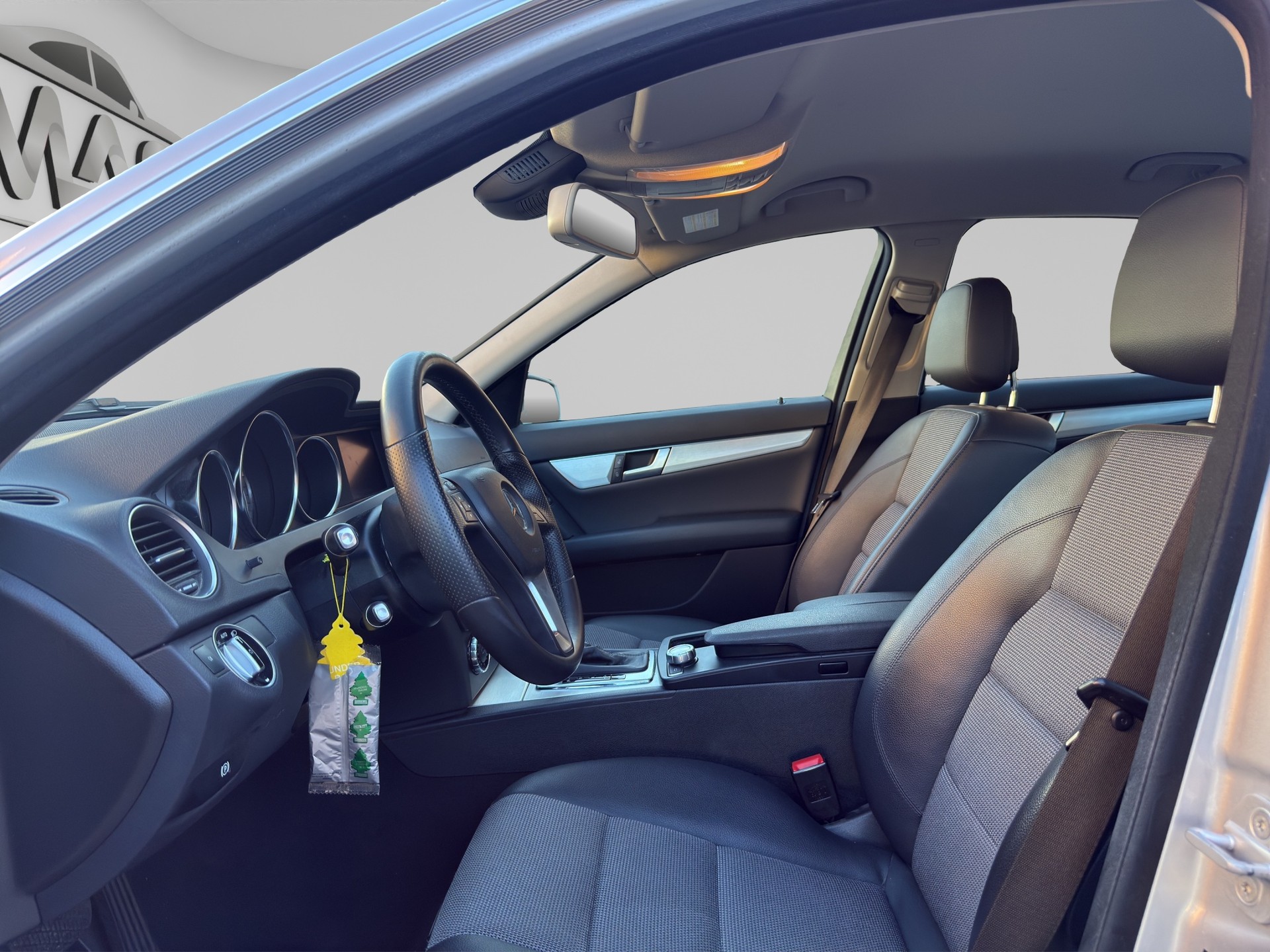 MERCEDES-BENZ C 180 7G-Tronic-image-8
