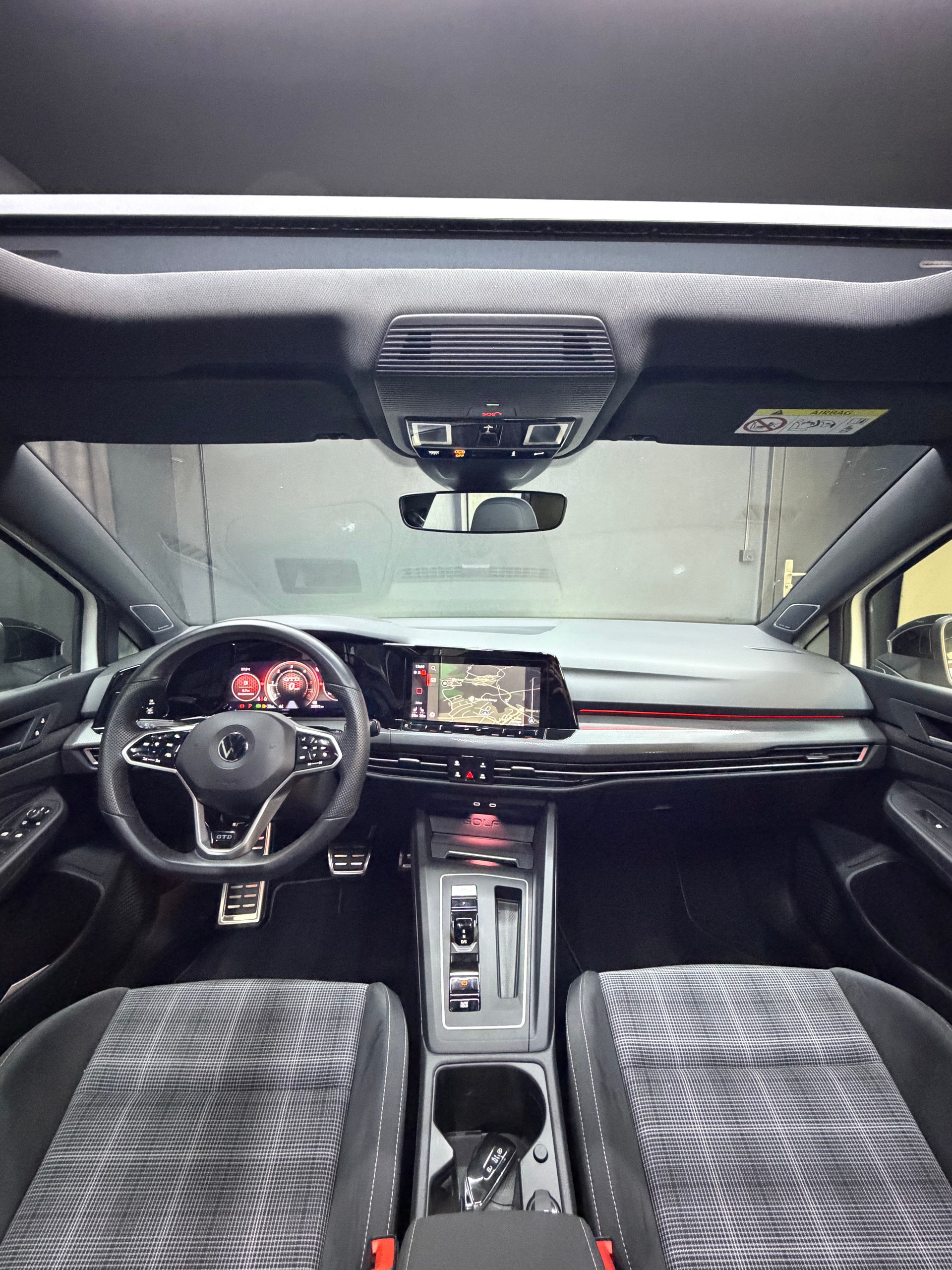 VW Golf 2.0 TDI GTD DSG-image-11