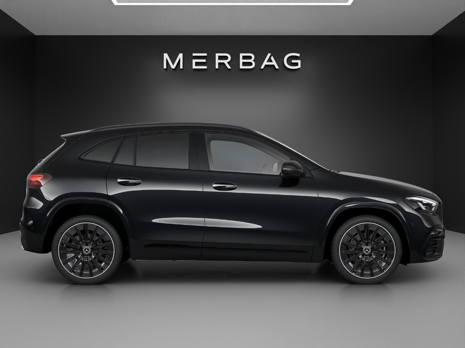 MERCEDES-BENZ GLA 200 7G-DCT-image-1