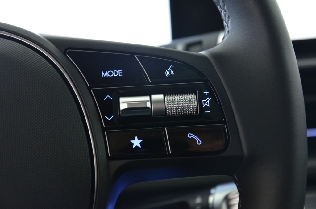 HYUNDAI Ioniq 6 77kWh Plus Line 4WD-image-20