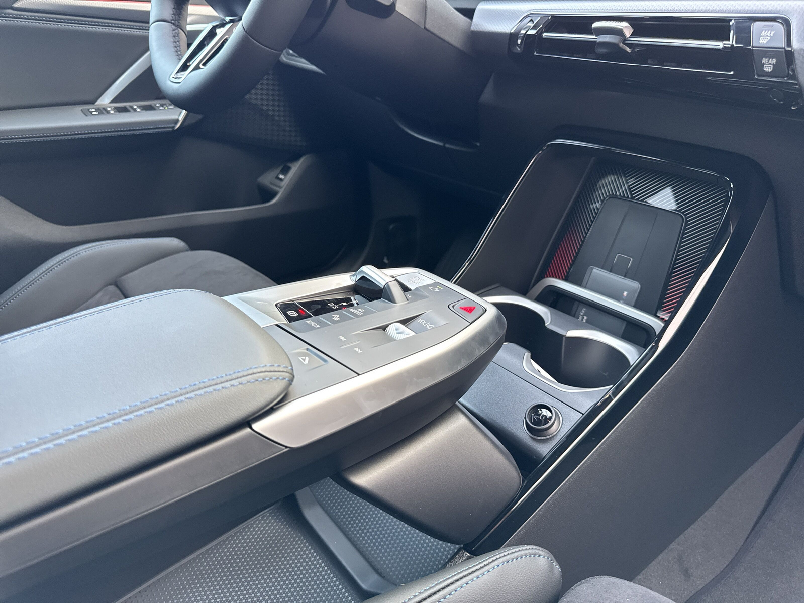 BMW X1 xDrive 25e M Sport-image-14