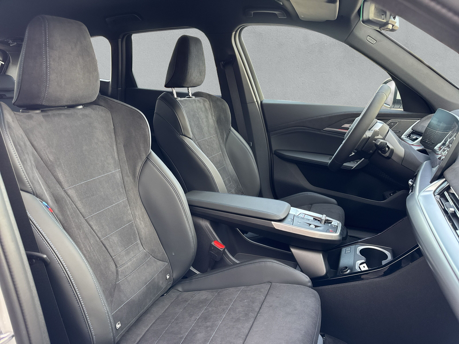 BMW X1 xDrive 25e M Sport-image-12