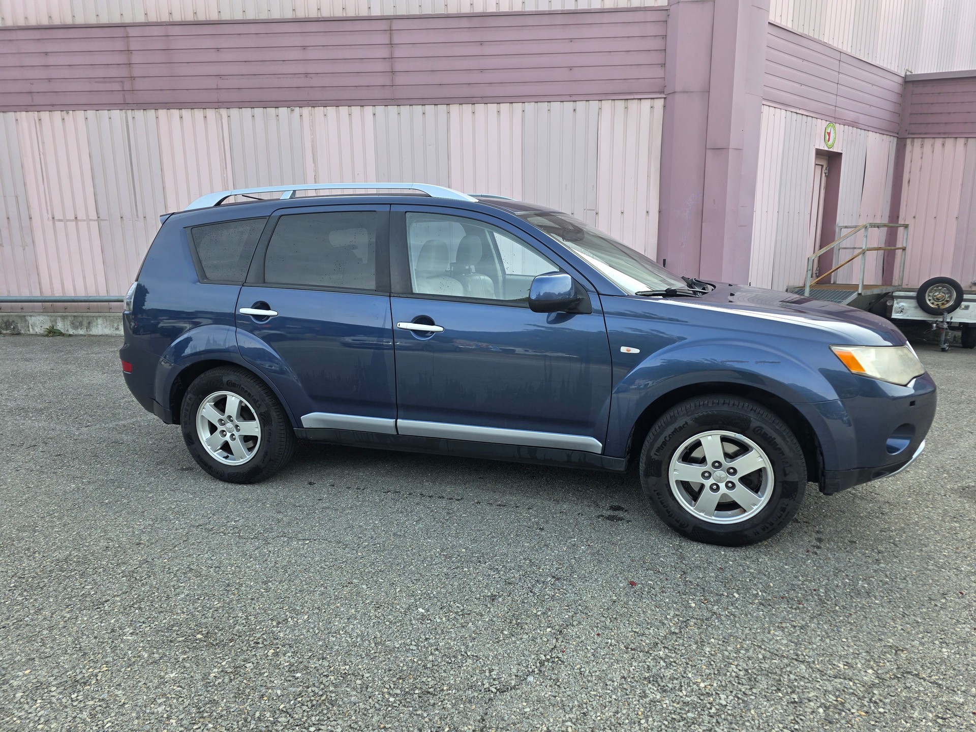 MITSUBISHI Outlander 2.4 Intense 4WD-image-3
