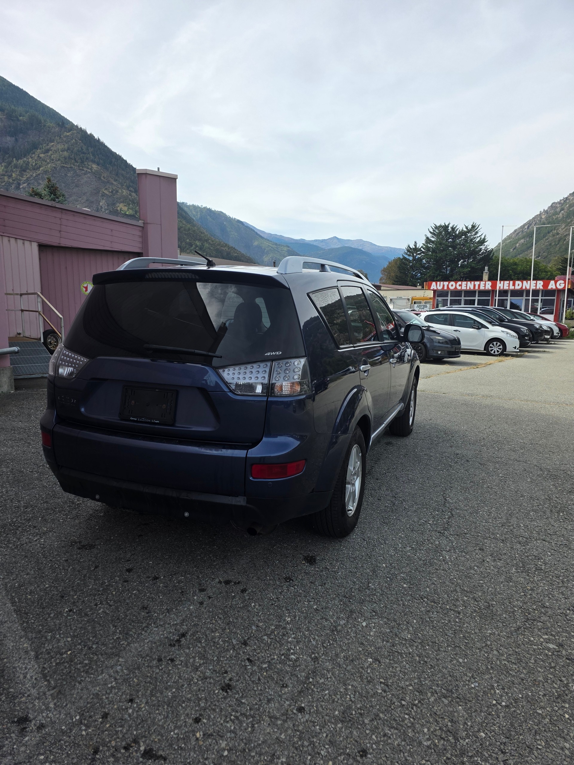 MITSUBISHI Outlander 2.4 Intense 4WD-image-6