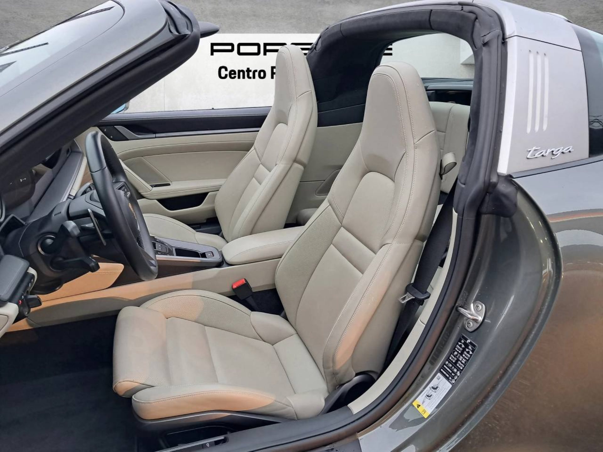PORSCHE 911 Targa 4S-image-3