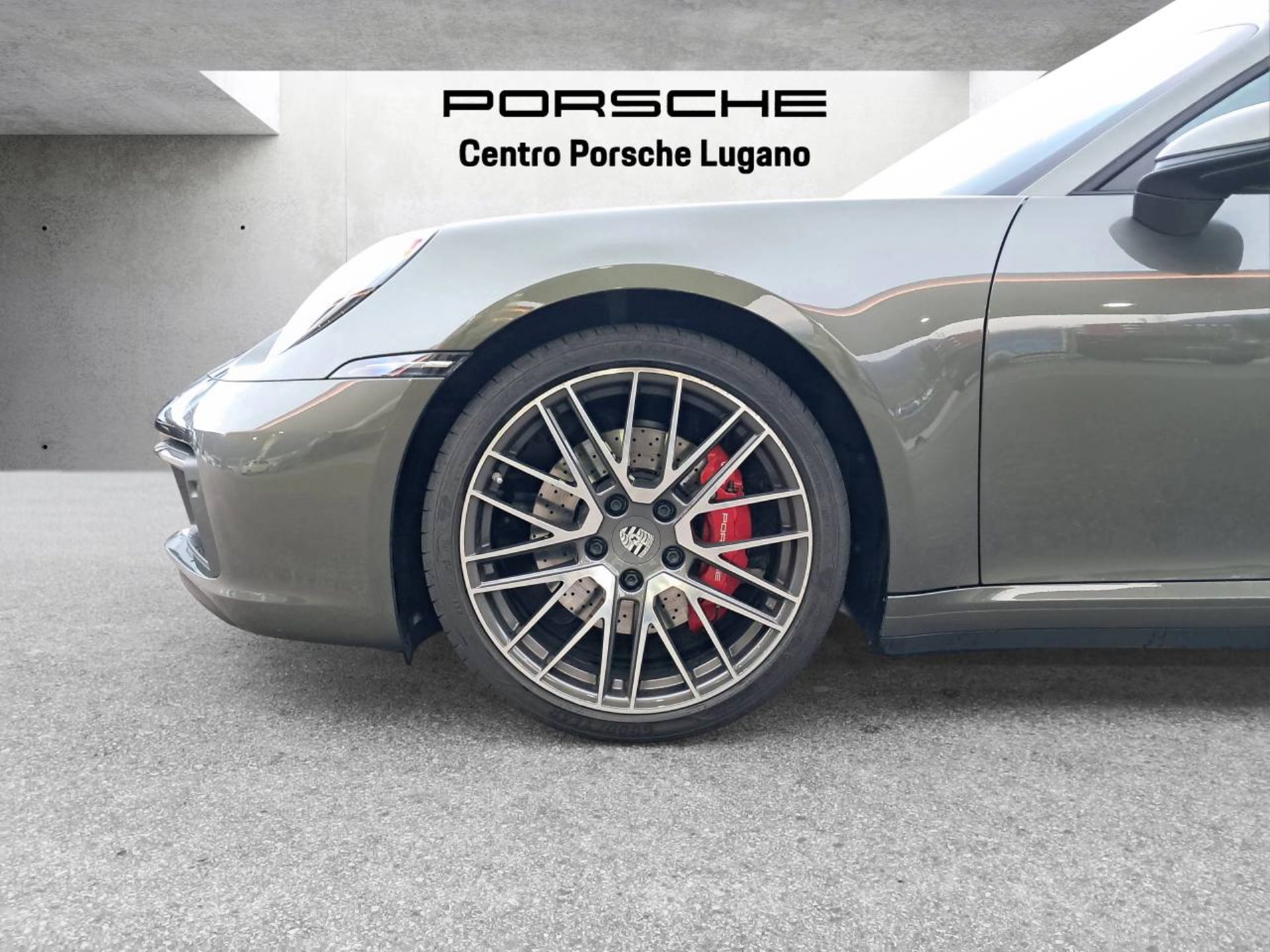 PORSCHE 911 Targa 4S-image-11