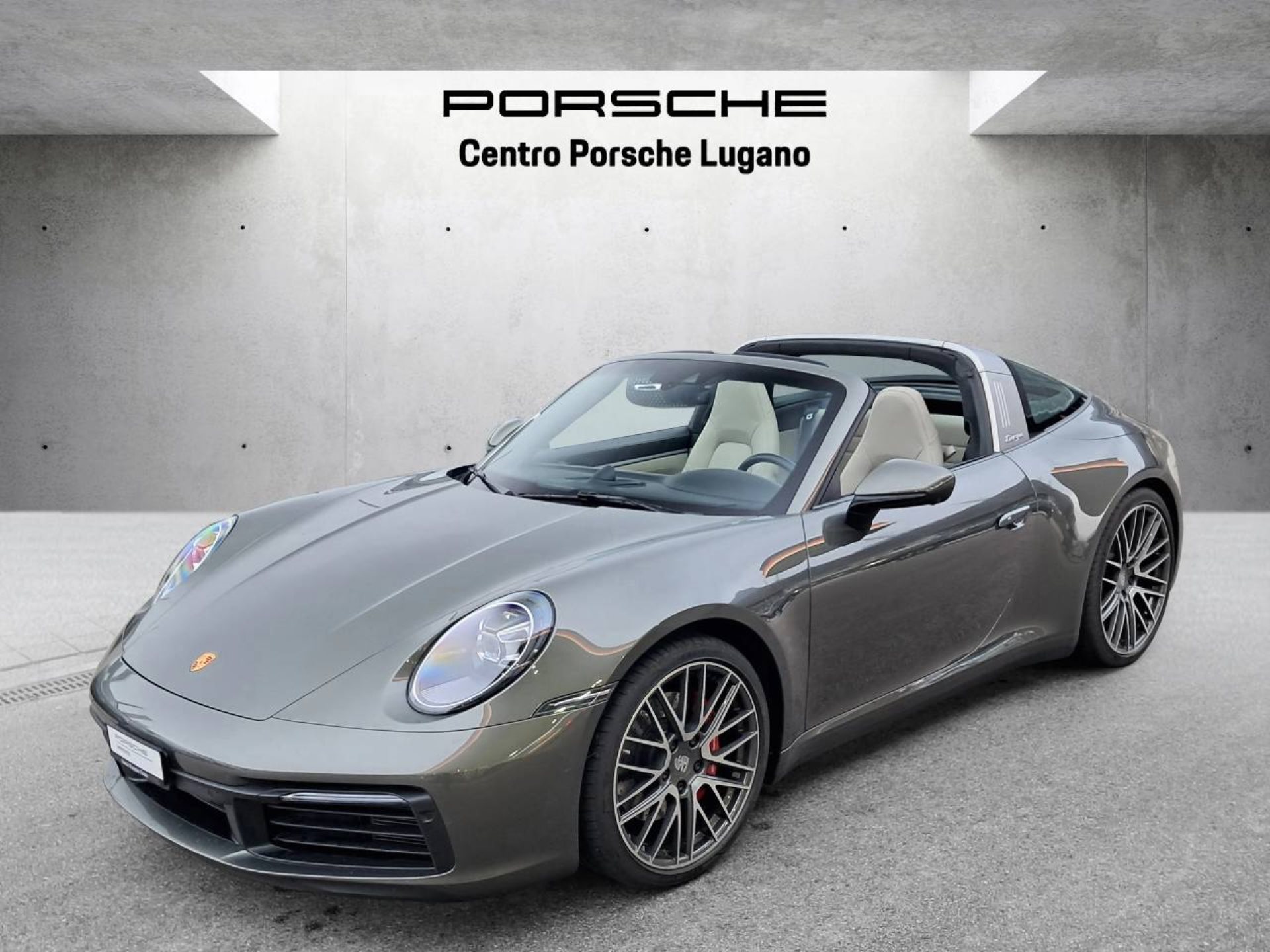 PORSCHE 911 Targa 4S-image-8