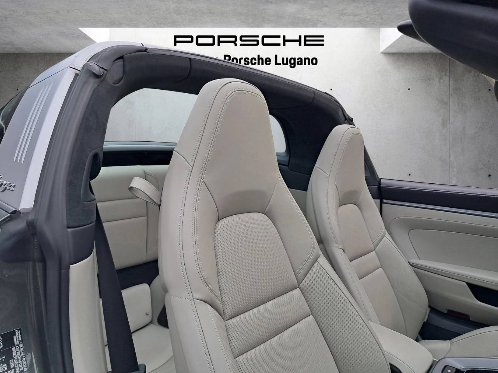 PORSCHE 911 Targa 4S-image-25