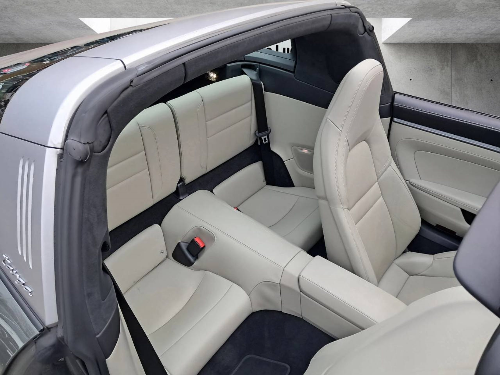 PORSCHE 911 Targa 4S-image-17